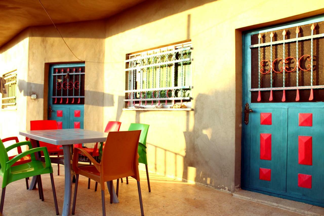 Bedouin Pink Ecohouse Bed & Breakfast Wadi Musa Exterior photo